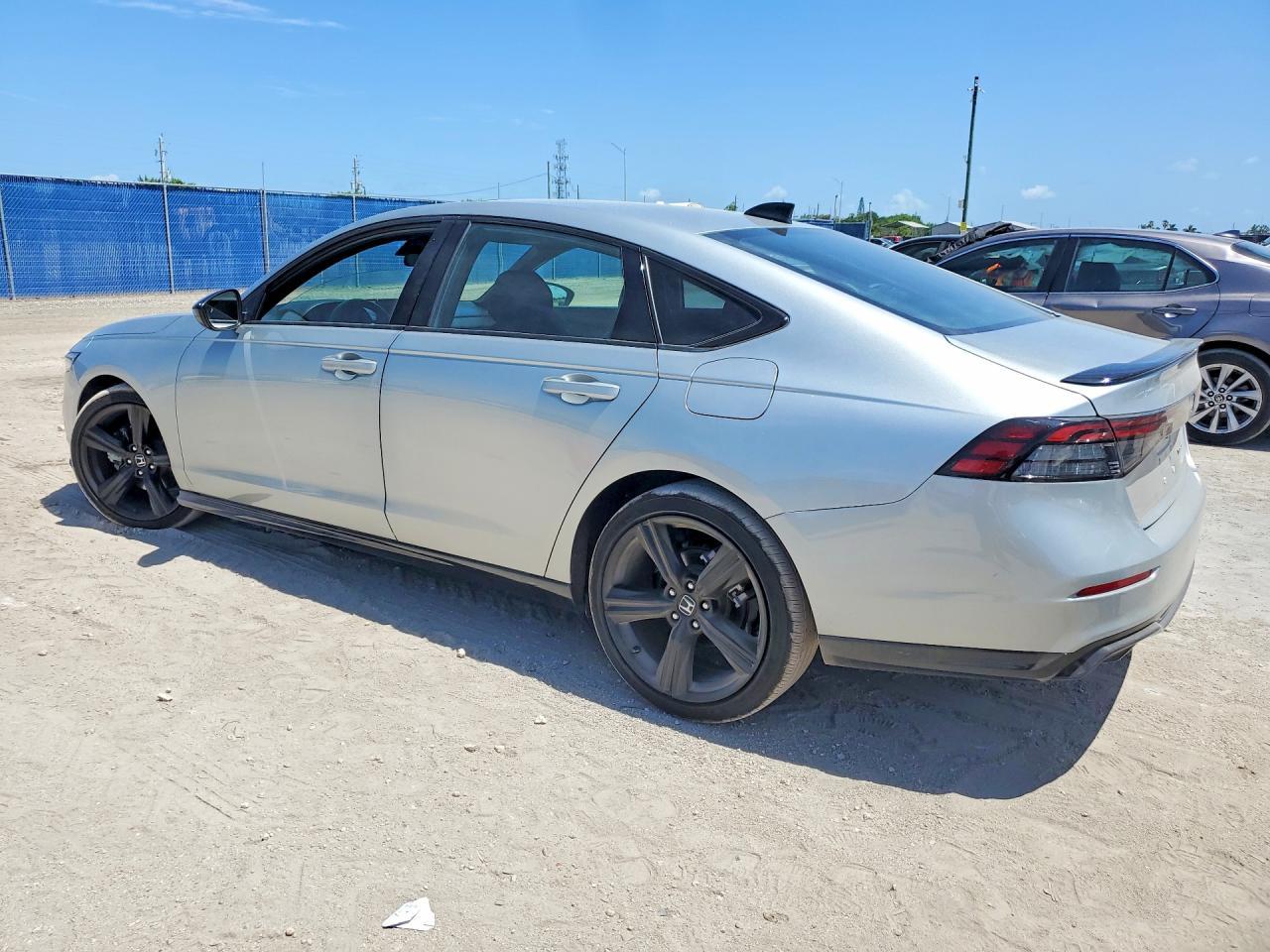 2024 Honda Accord Hybrid Sport - Image 2