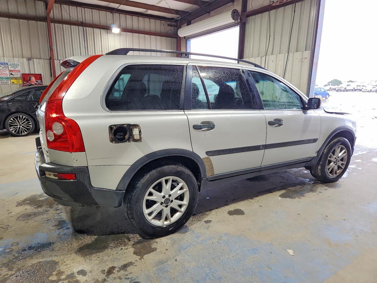 2004 Volvo Xc90 - Image 3