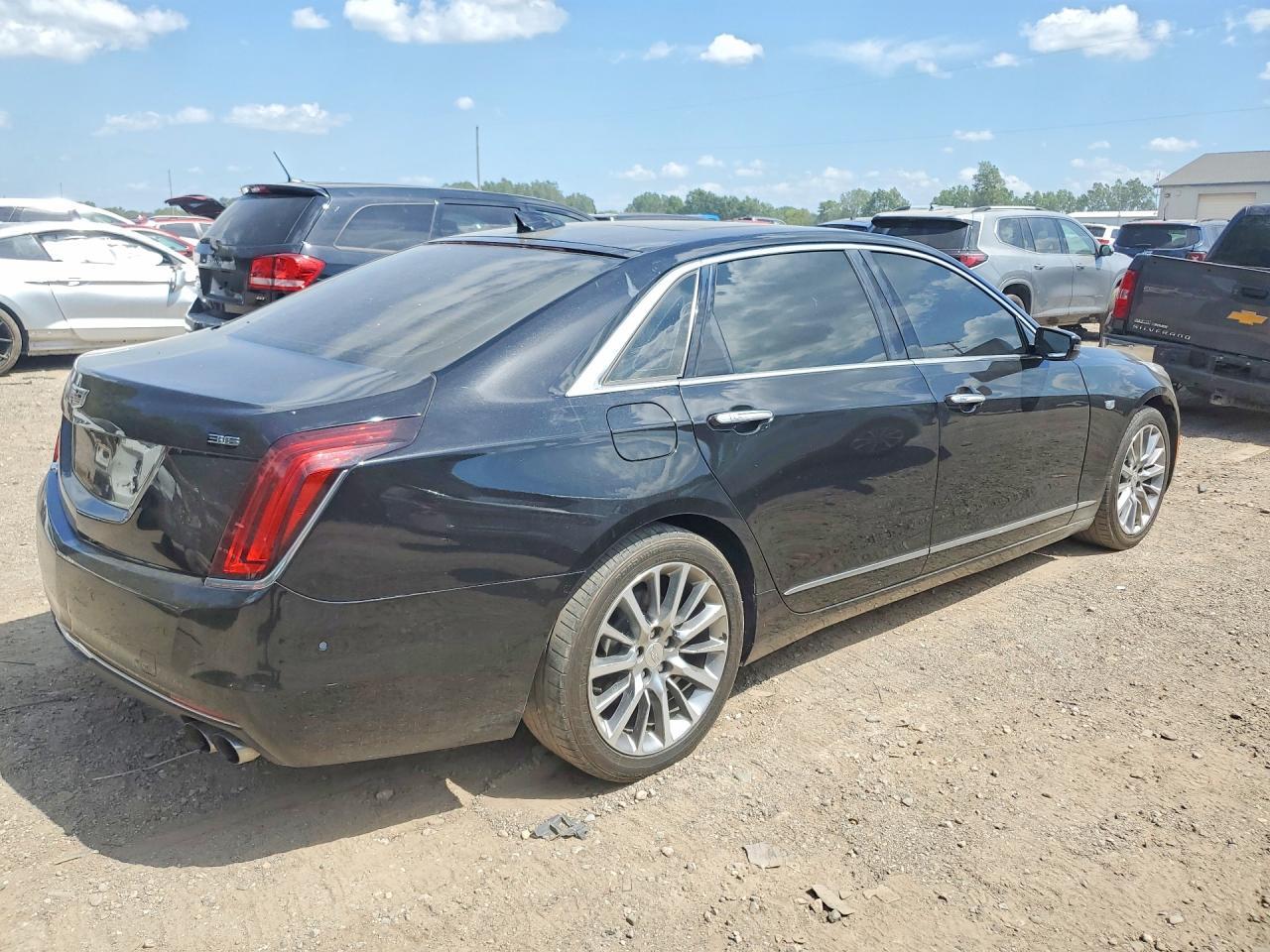2017 Cadillac Ct6 Luxury - Image 3