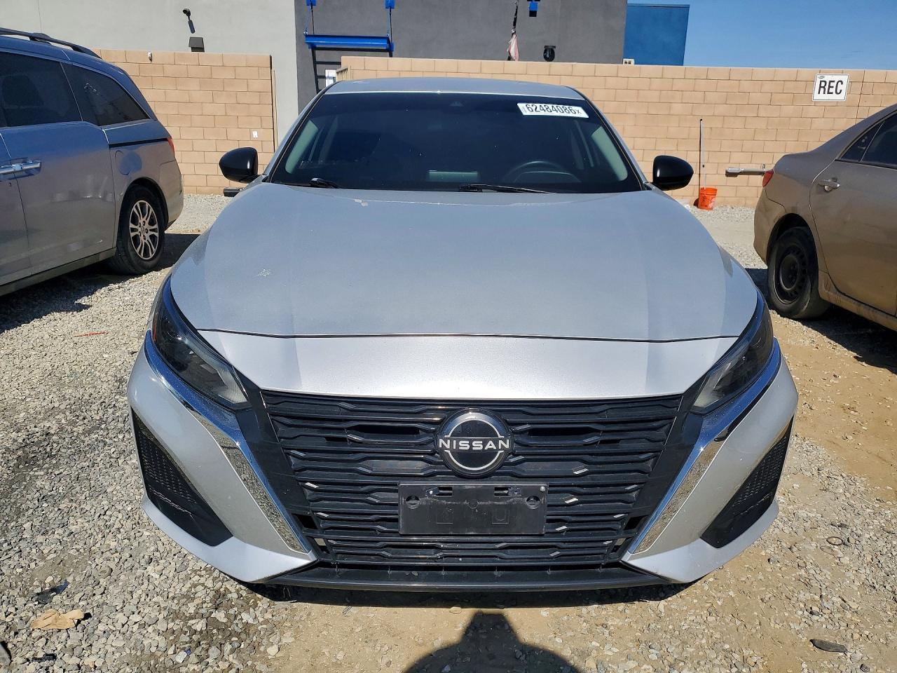 2024 Nissan Altima Sv - Image 5