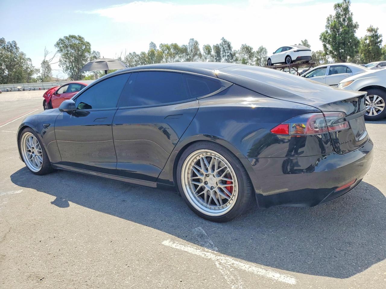 2016 Tesla Model S - Фото 2