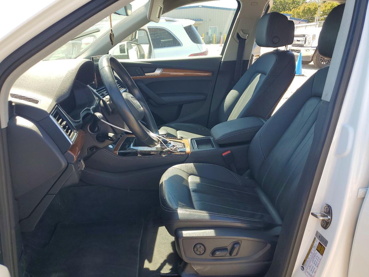 2022 Audi Q5 Premium Plus 45 - Фото 7