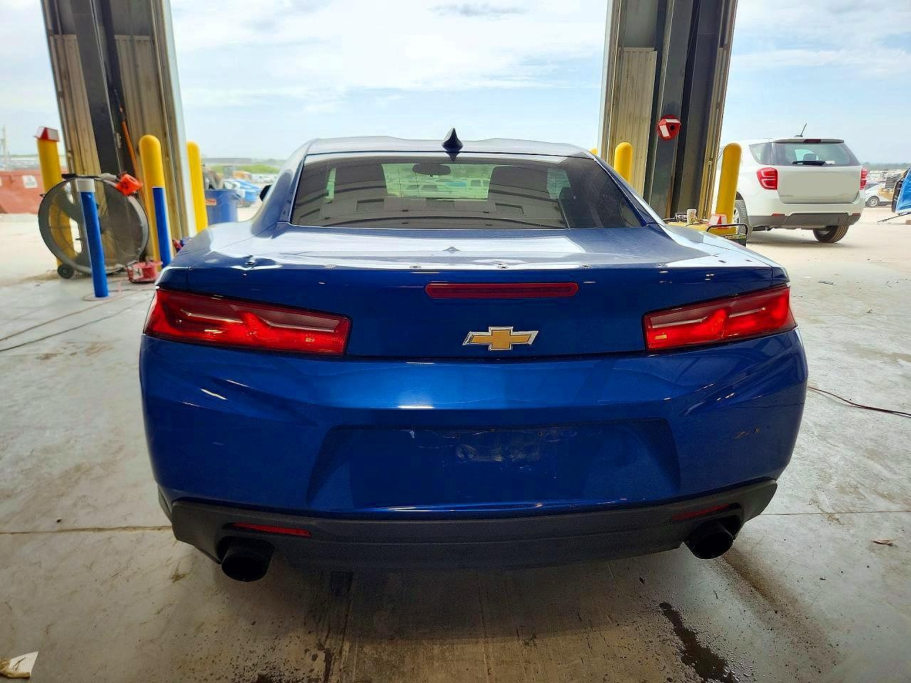 2018 Chevrolet Camaro Lt - Image 6