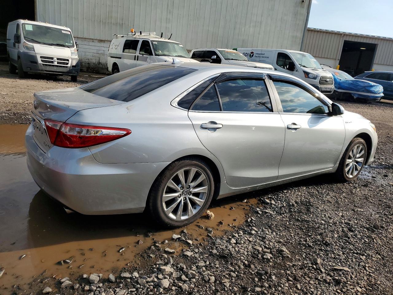2017 Toyota Camry Hybrid Xle - Фото 3