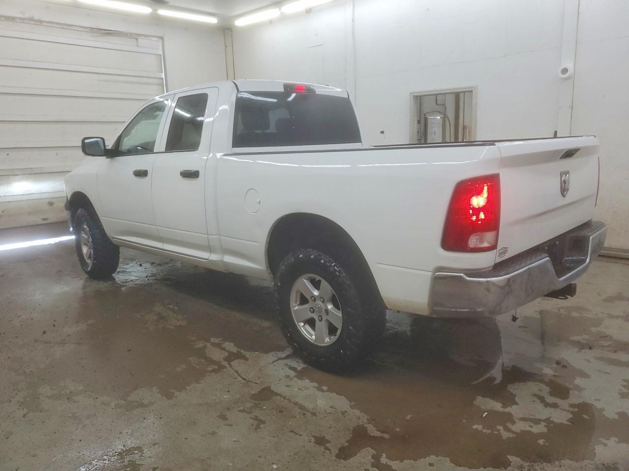2011 Dodge Ram 1500 - Фото 2