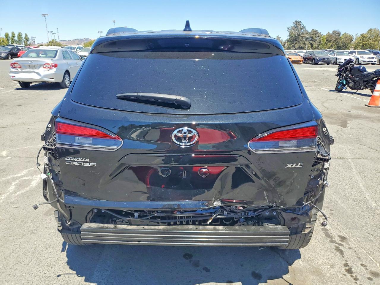 2024 Toyota Corolla Cross Xle - Фото 6