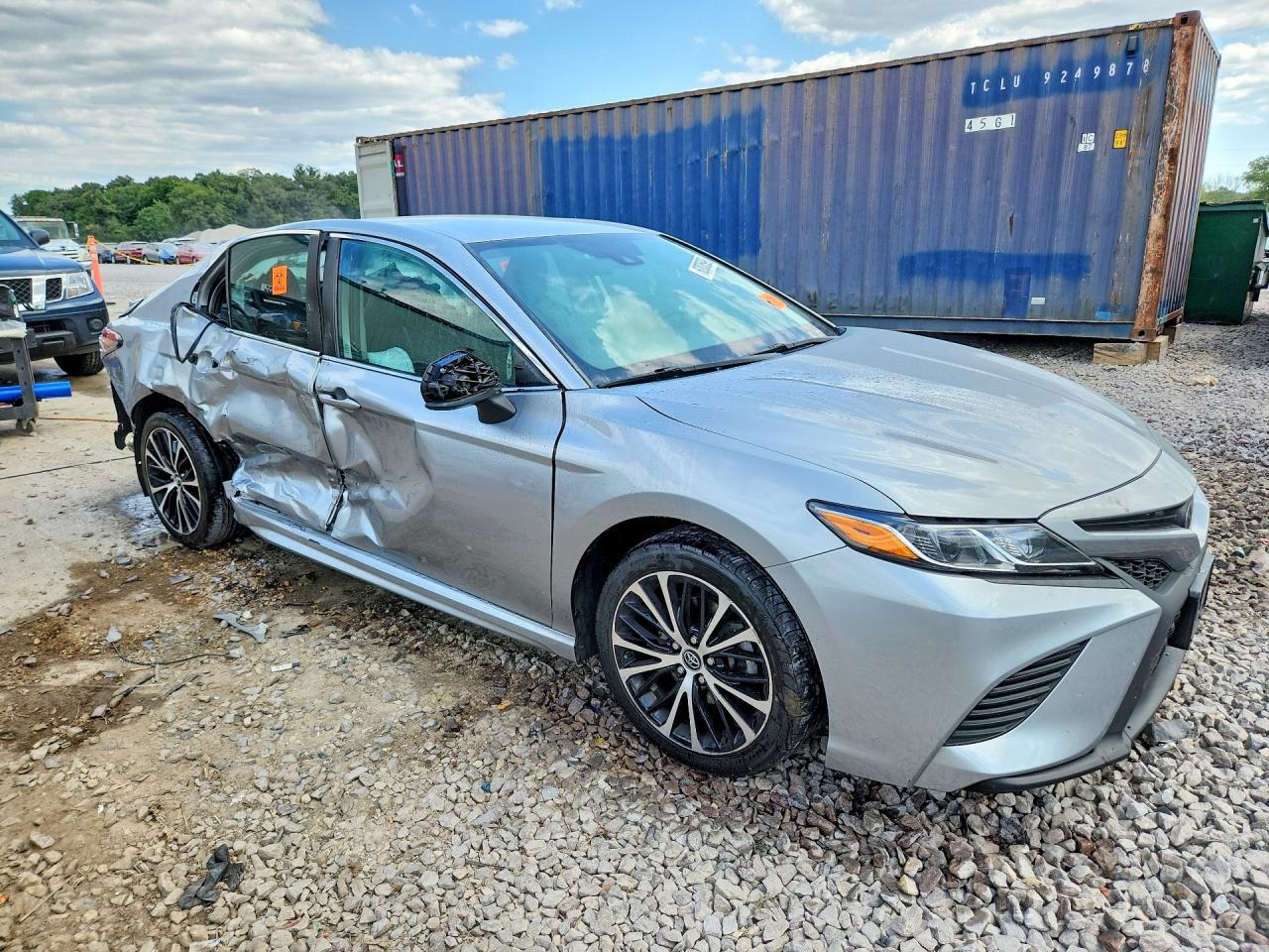 2019 Toyota Camry Se - Фото 4