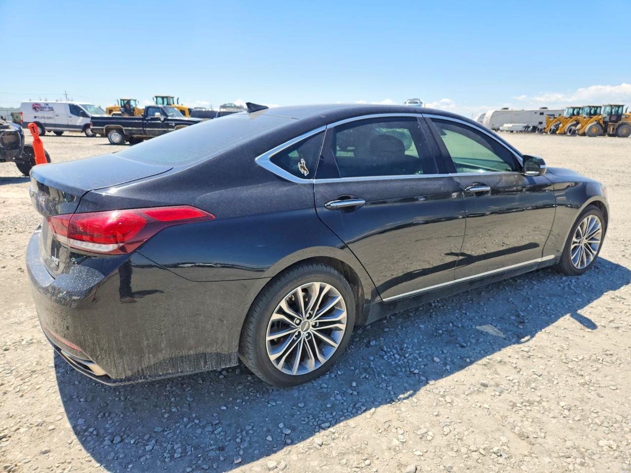 2015 Hyundai Genesis 3.8L - Фото 3