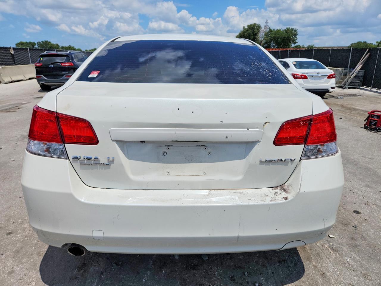 2013 Subaru Legacy 2.5I Premium - Фото 6