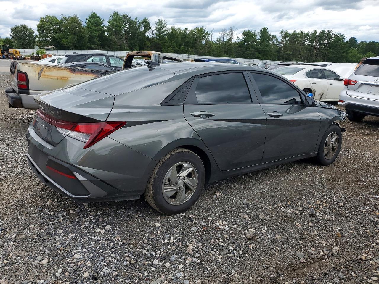 2026 Hyundai Elantra Se - Фото 3