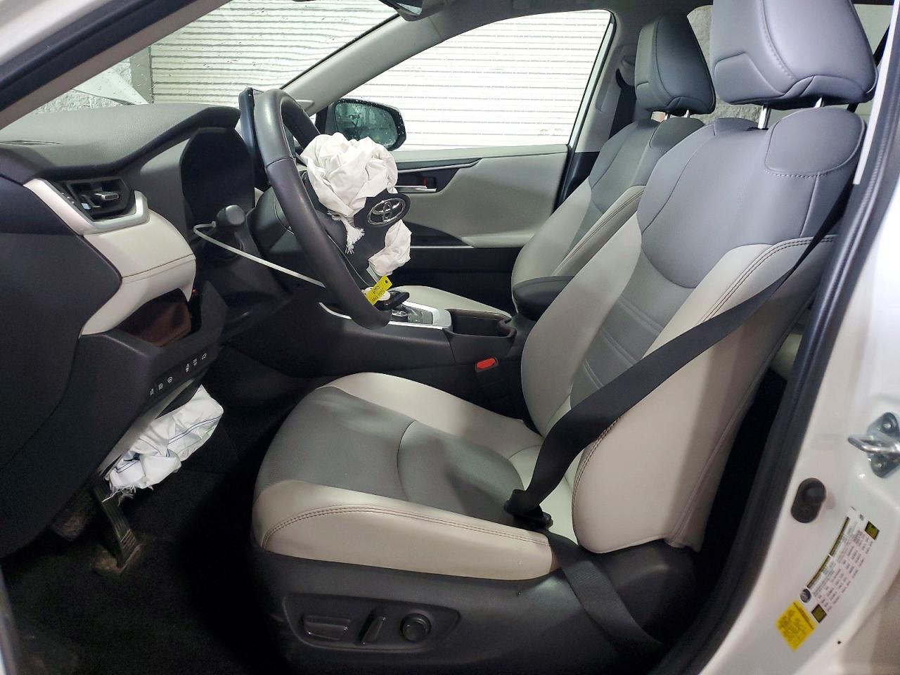 2024 Toyota Rav4 Limited - Фото 7