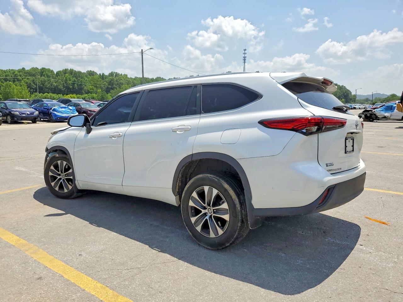 2023 Toyota Highlander Xle - Фото 2