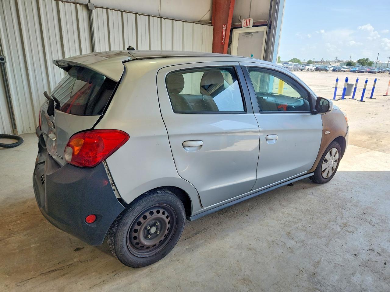 2015 Mitsubishi Mirage De - Фото 3
