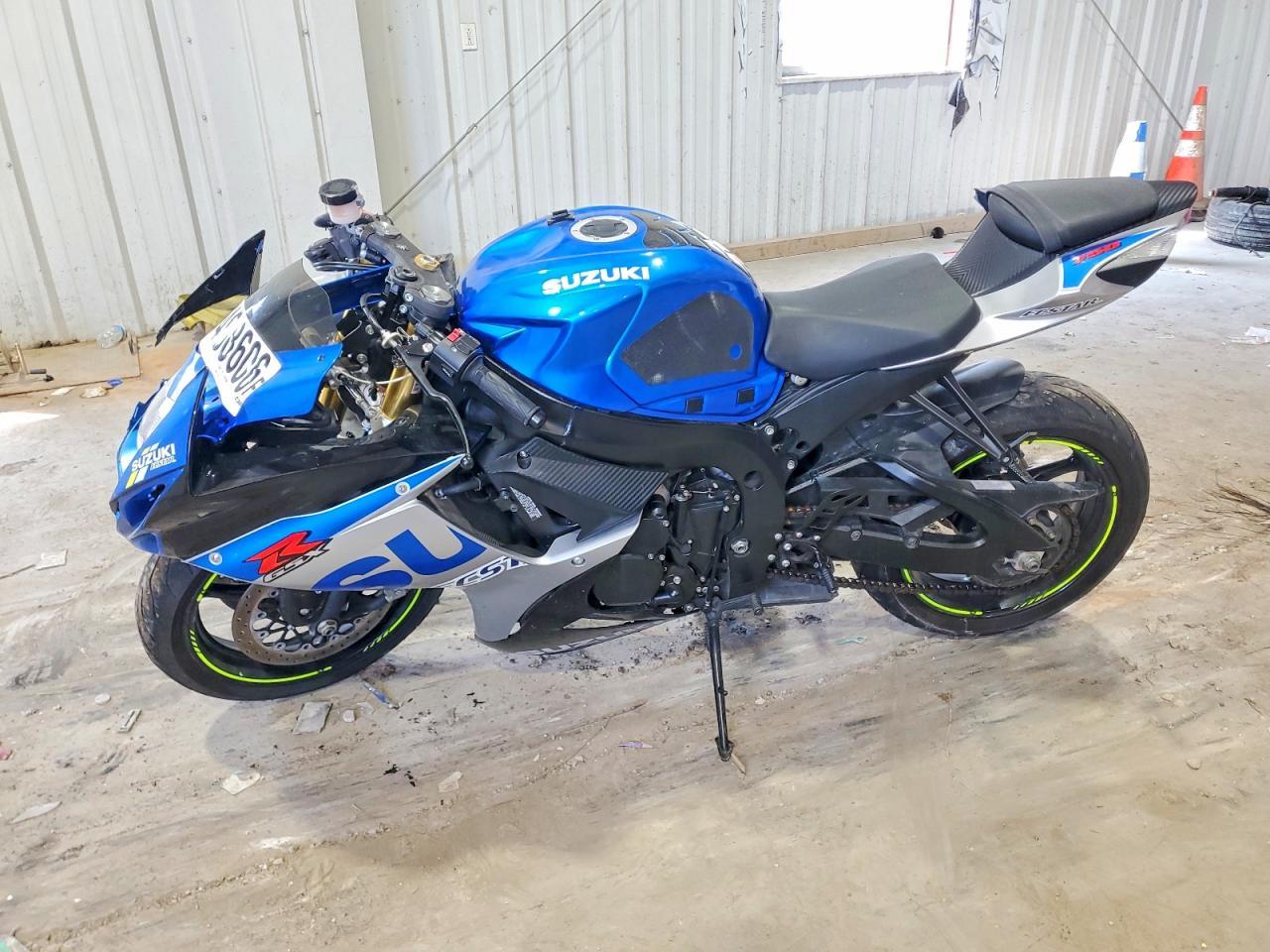 2022 Suzuki Gsx-R750 - Image 3