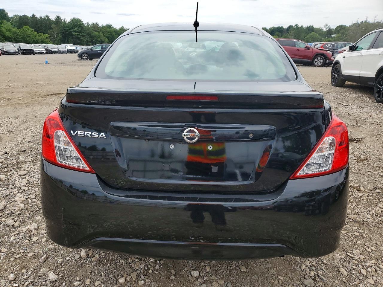 2019 Nissan Versa S Plus - Фото 6