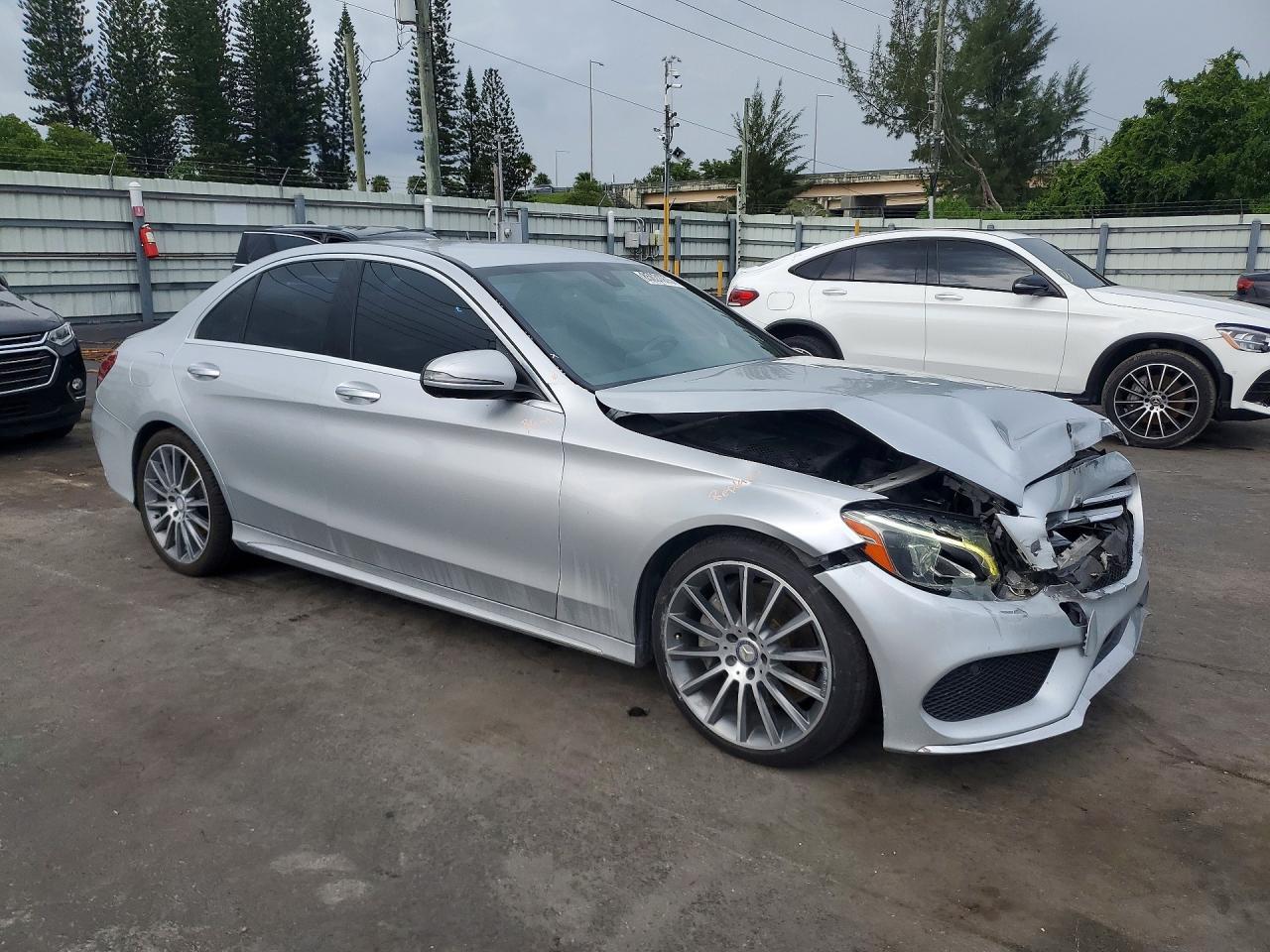 2016 Mercedes-Benz C 300 - Image 4