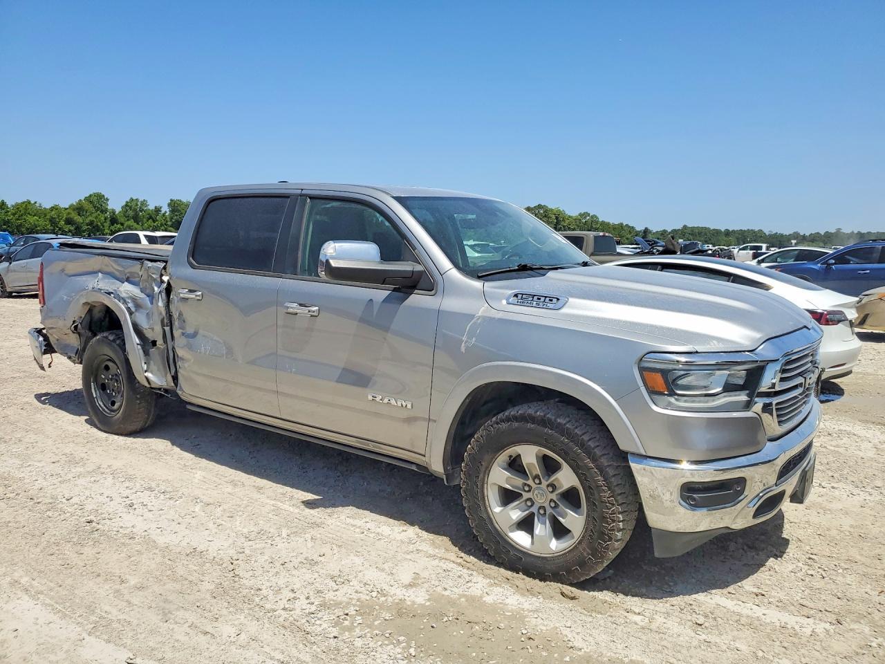 2019 Ram 1500 Laramie - Фото 4