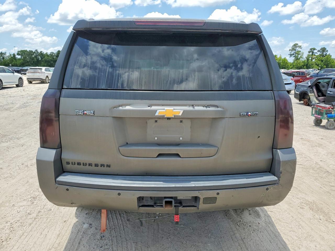 2020 Chevrolet Suburban C1500 Lt - Image 6