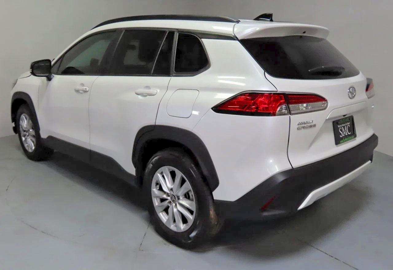 2025 Toyota Corolla Cross Le - Фото 4