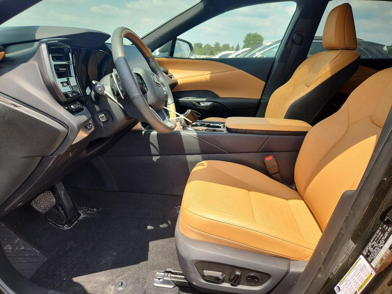 2025 Lexus Rx 350 Premium - Image 7