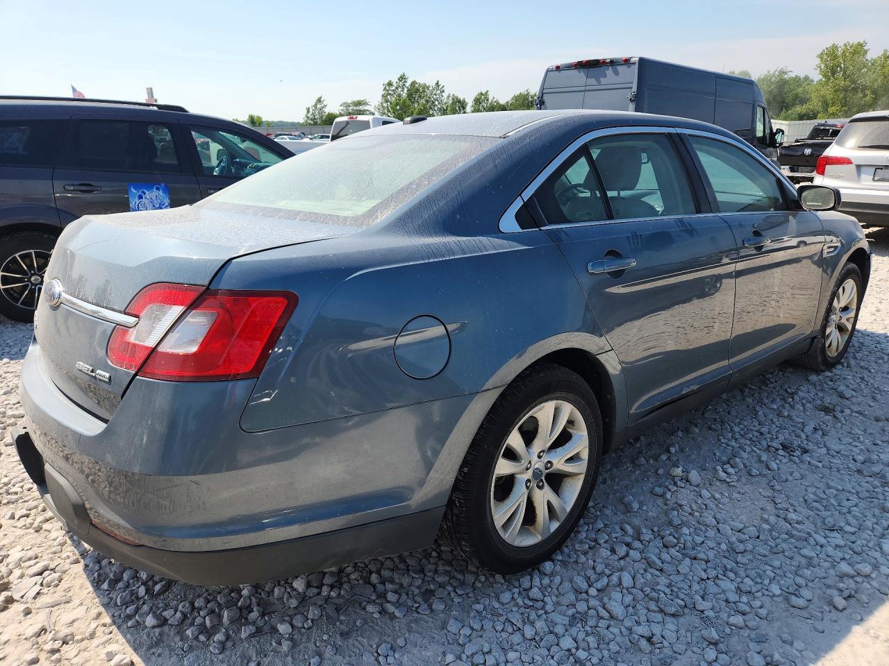 2010 Ford Taurus Sel - Image 3