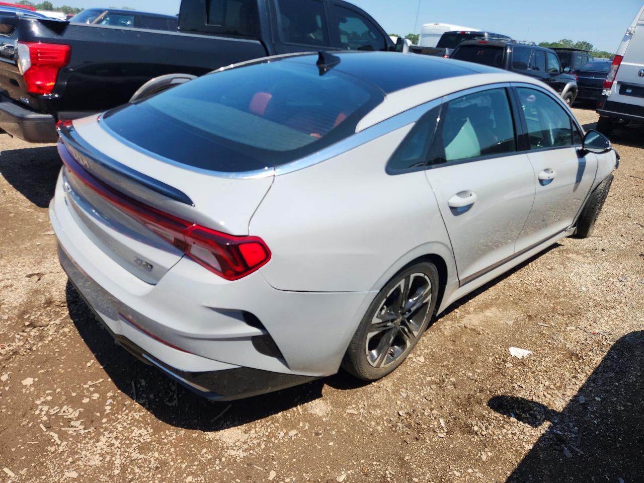 2022 Kia K5 Gt Line - Фото 3