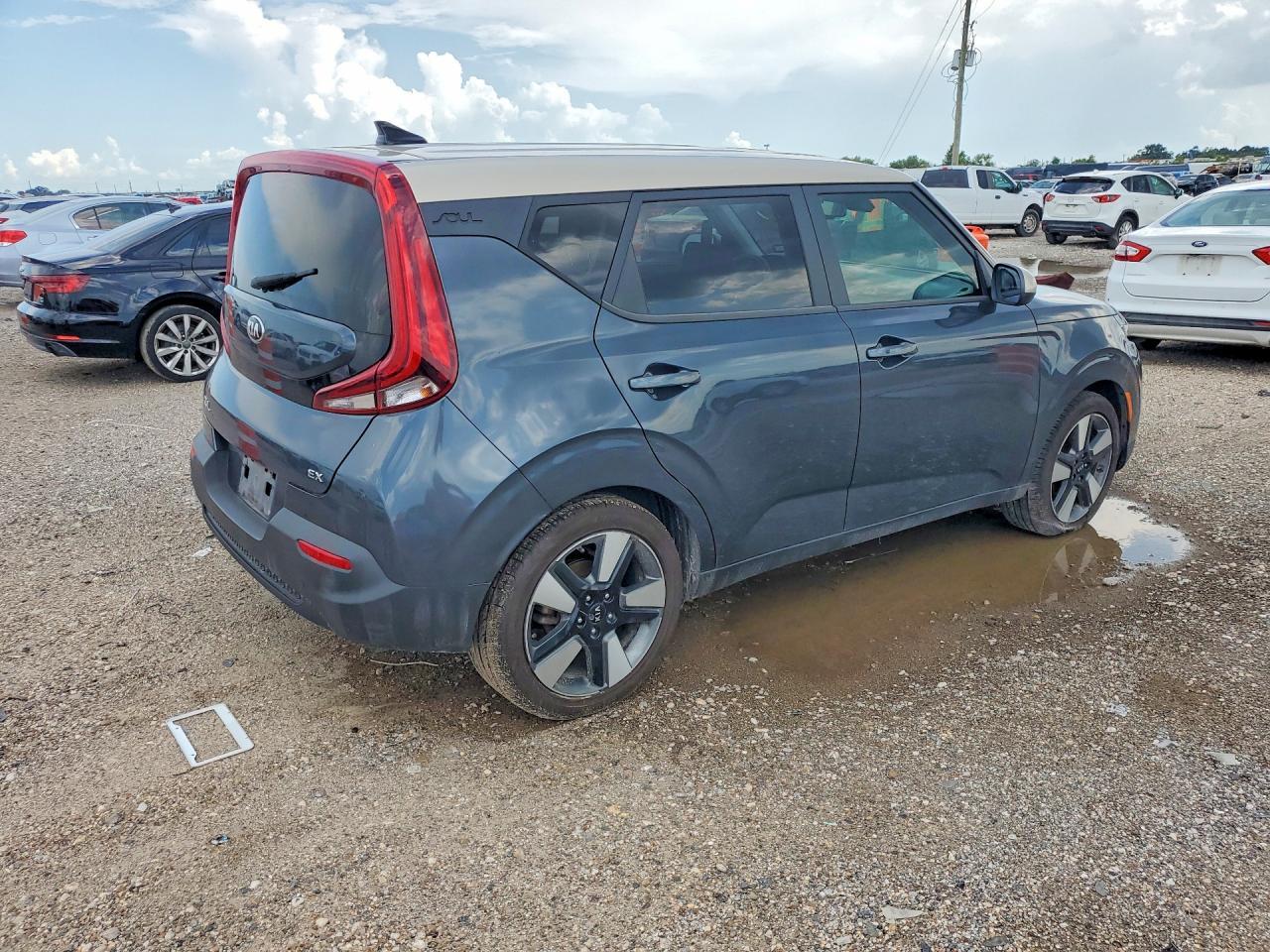 2020 Kia Soul Ex - Фото 3