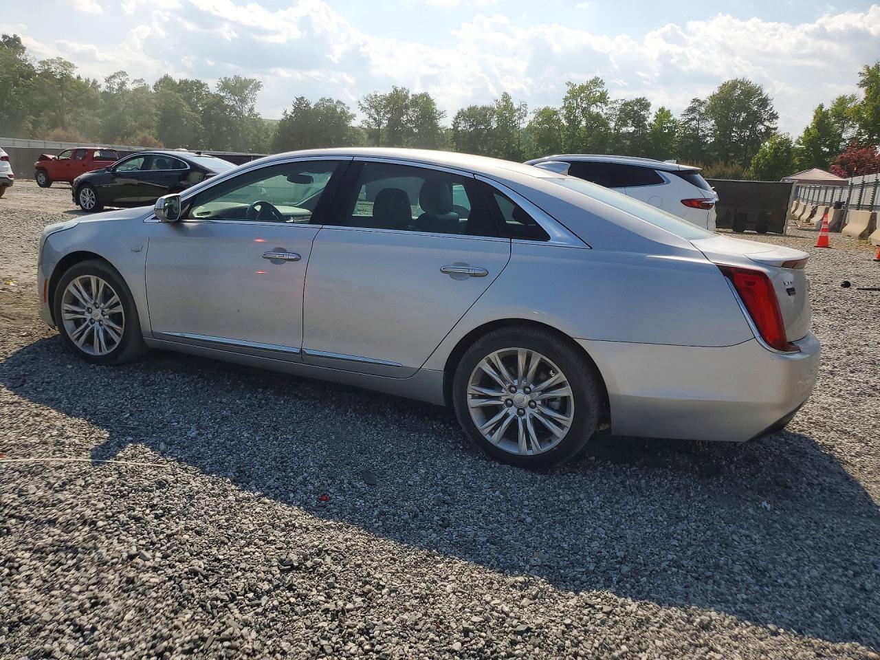 2019 Cadillac Xts Luxury - Фото 2