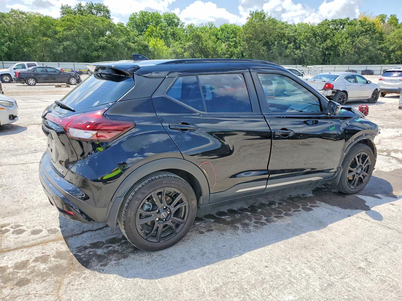2023 Nissan Kicks Sr - Фото 3