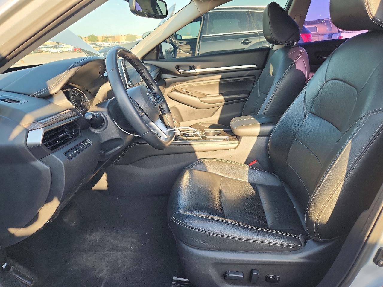 2020 Nissan Altima Platinum - Image 7