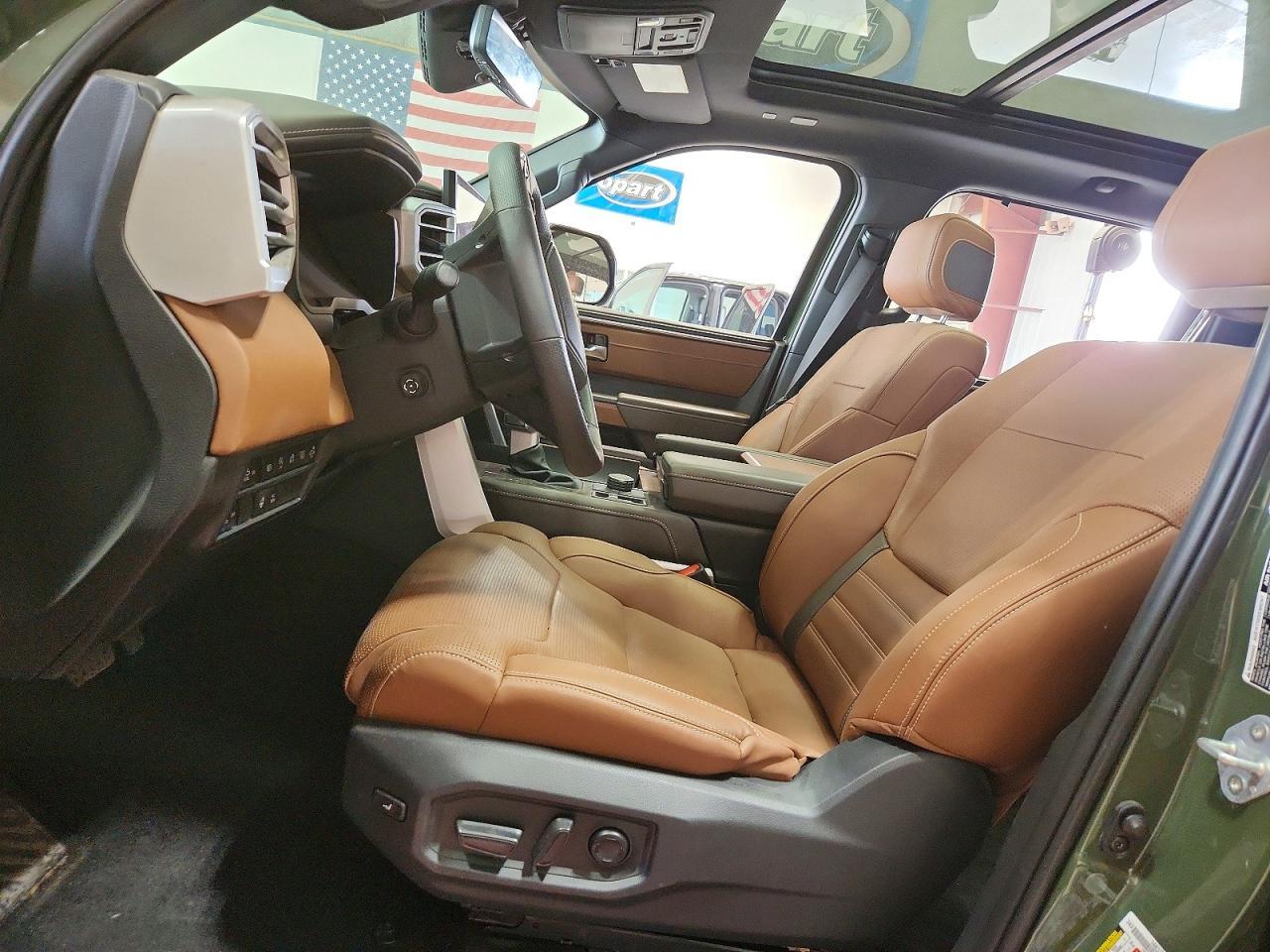 2022 Toyota Tundra Crewmax Platinum - Image 7