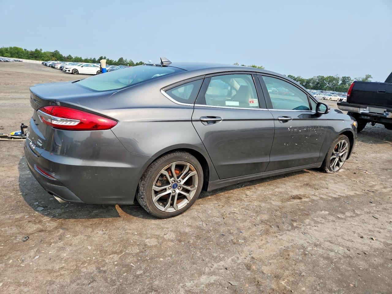 2020 Ford Fusion Sel - Фото 3