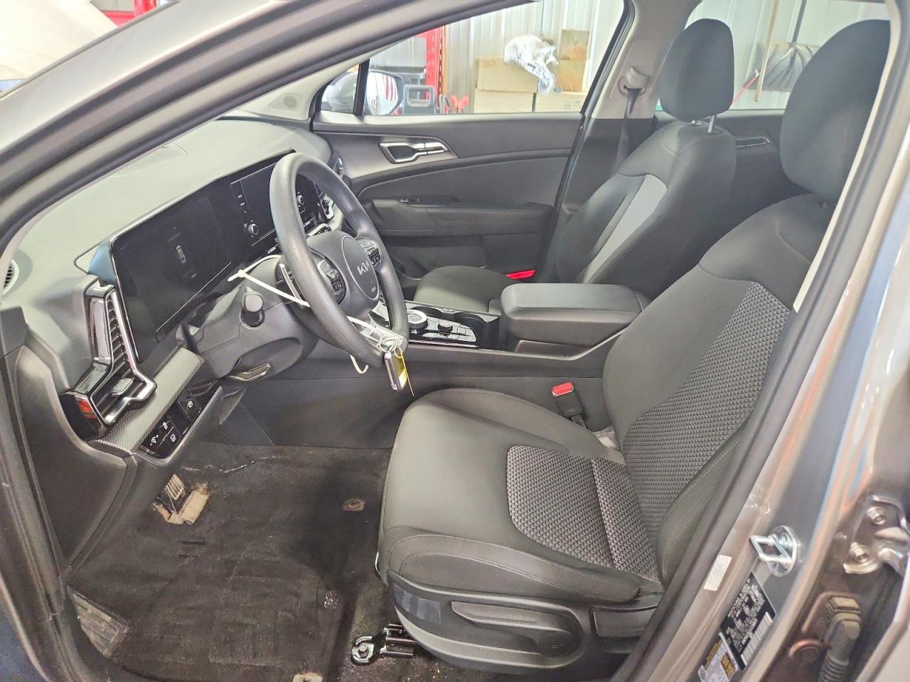 2025 Kia Sportage Lx - Фото 7