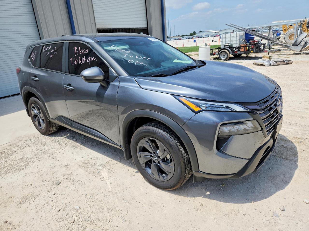 2026 Nissan Rogue Sv - Image 4