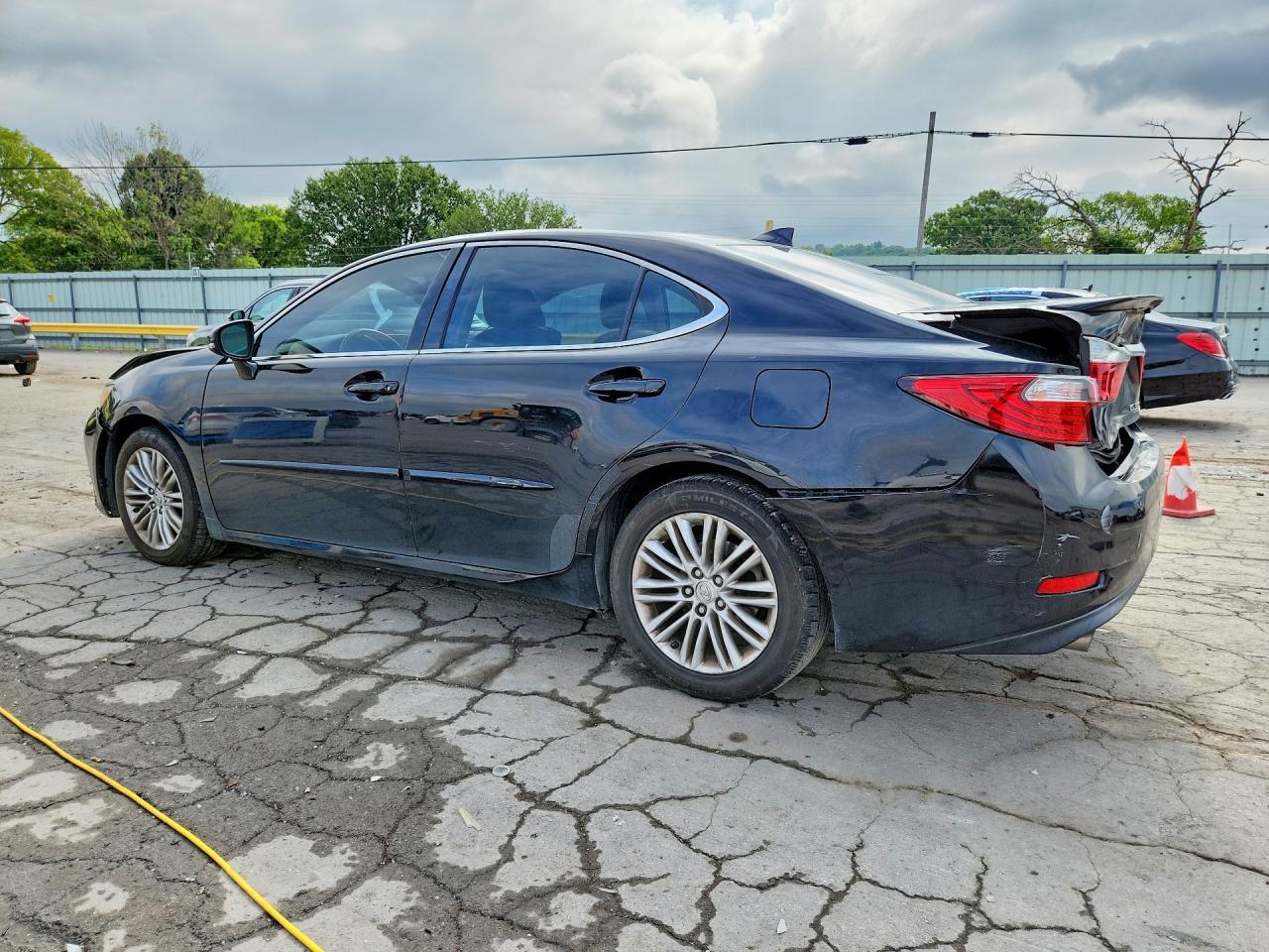 2015 Lexus Es 350 - Фото 2