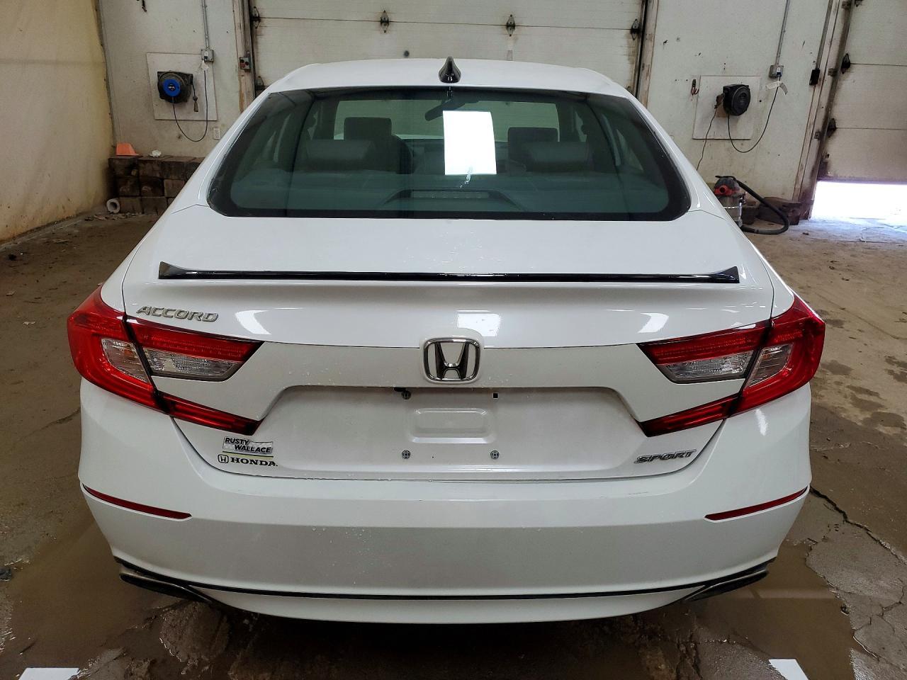 2022 Honda Accord Sport - Фото 6