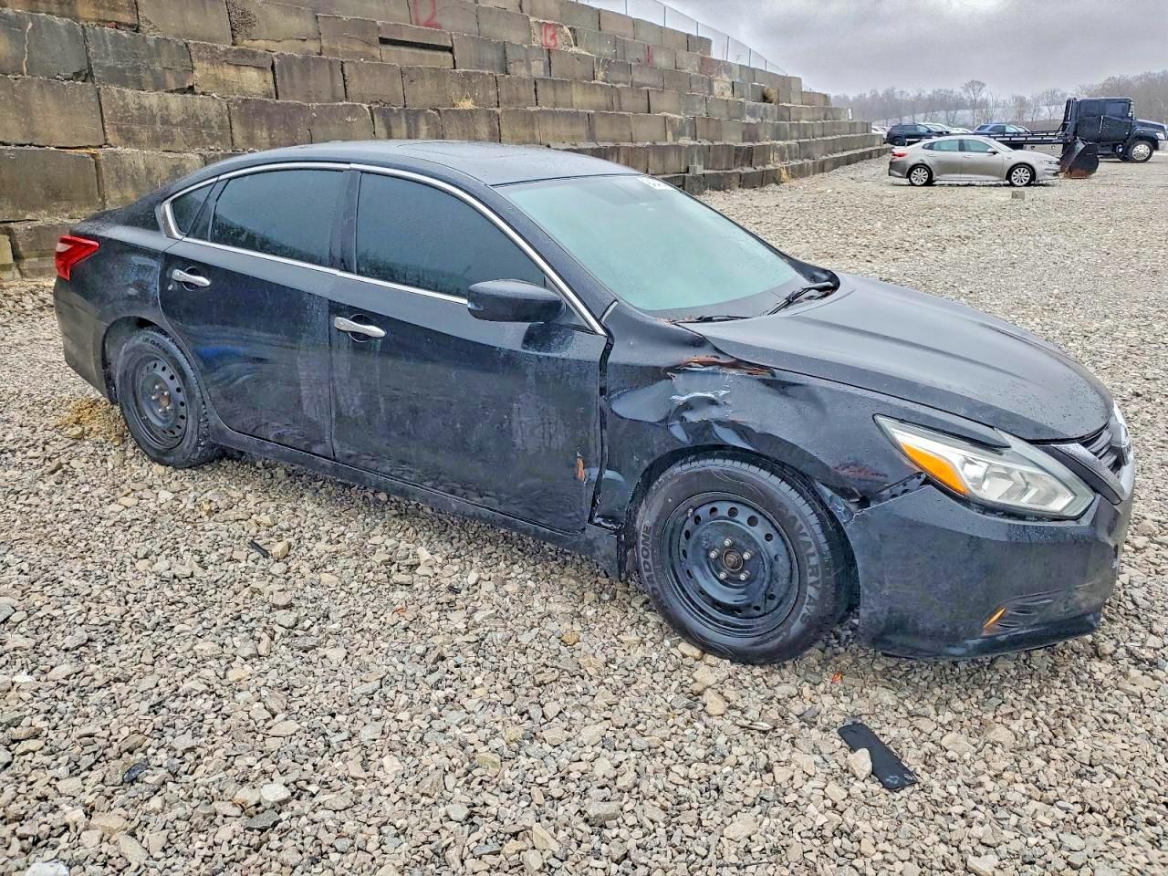 2016 Nissan Altima 2.5 - Image 4