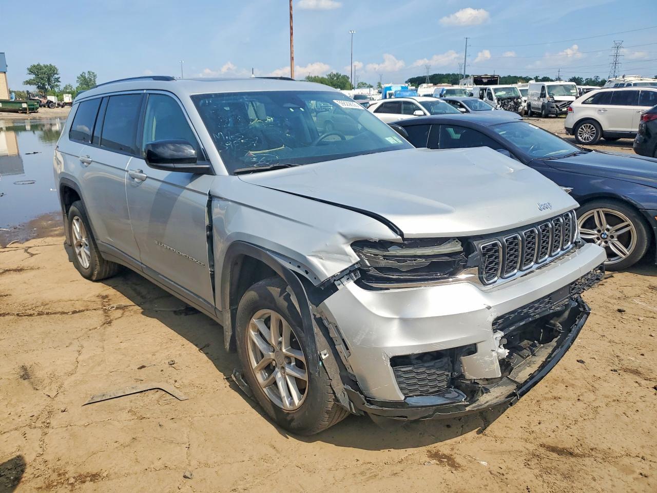 2023 Jeep Grand Cherokee L Laredo - Фото 4