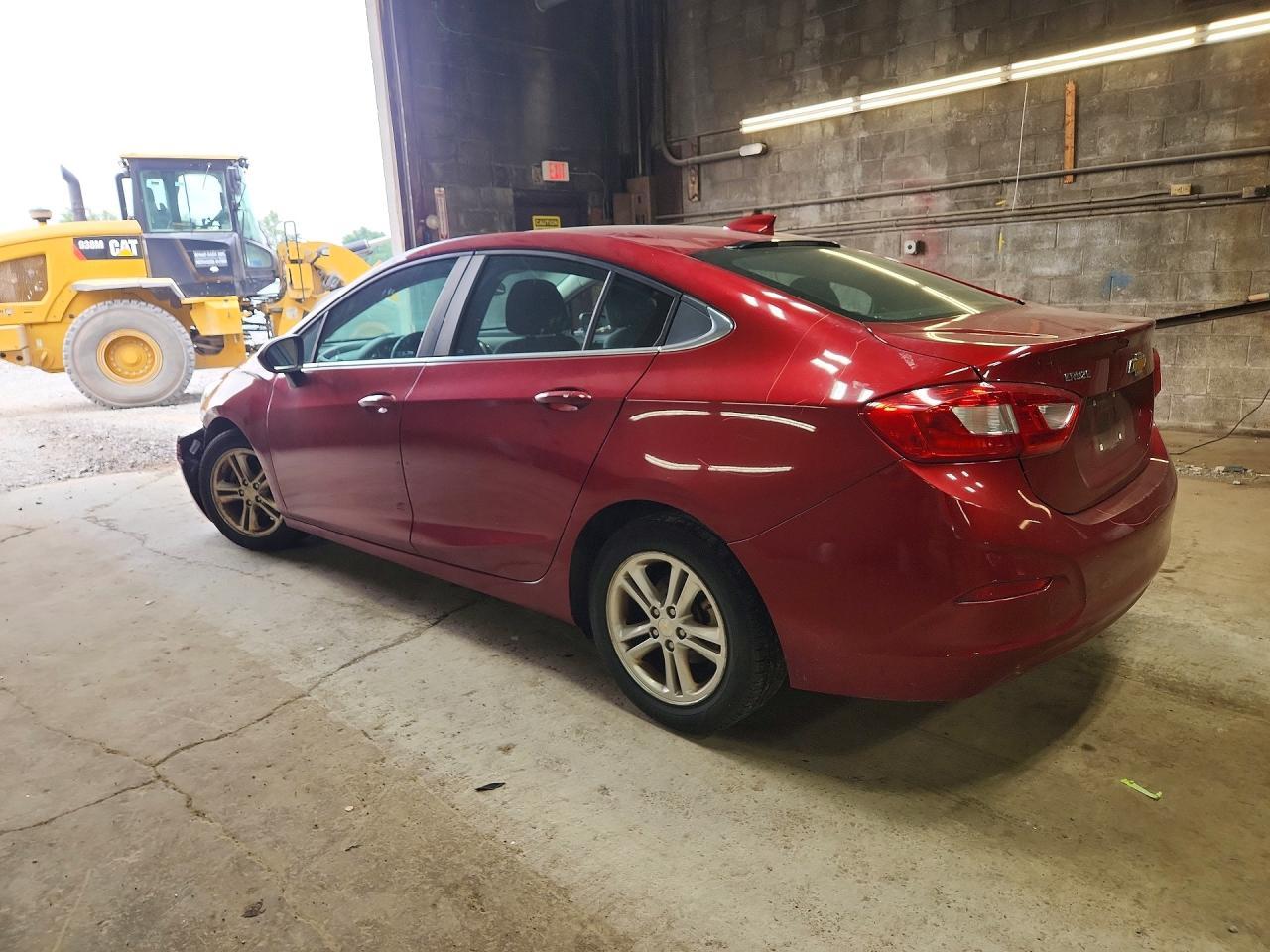 2017 Chevrolet Cruze Lt - Фото 2