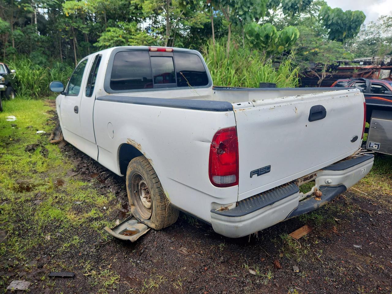 2000 Ford F150 - Image 2