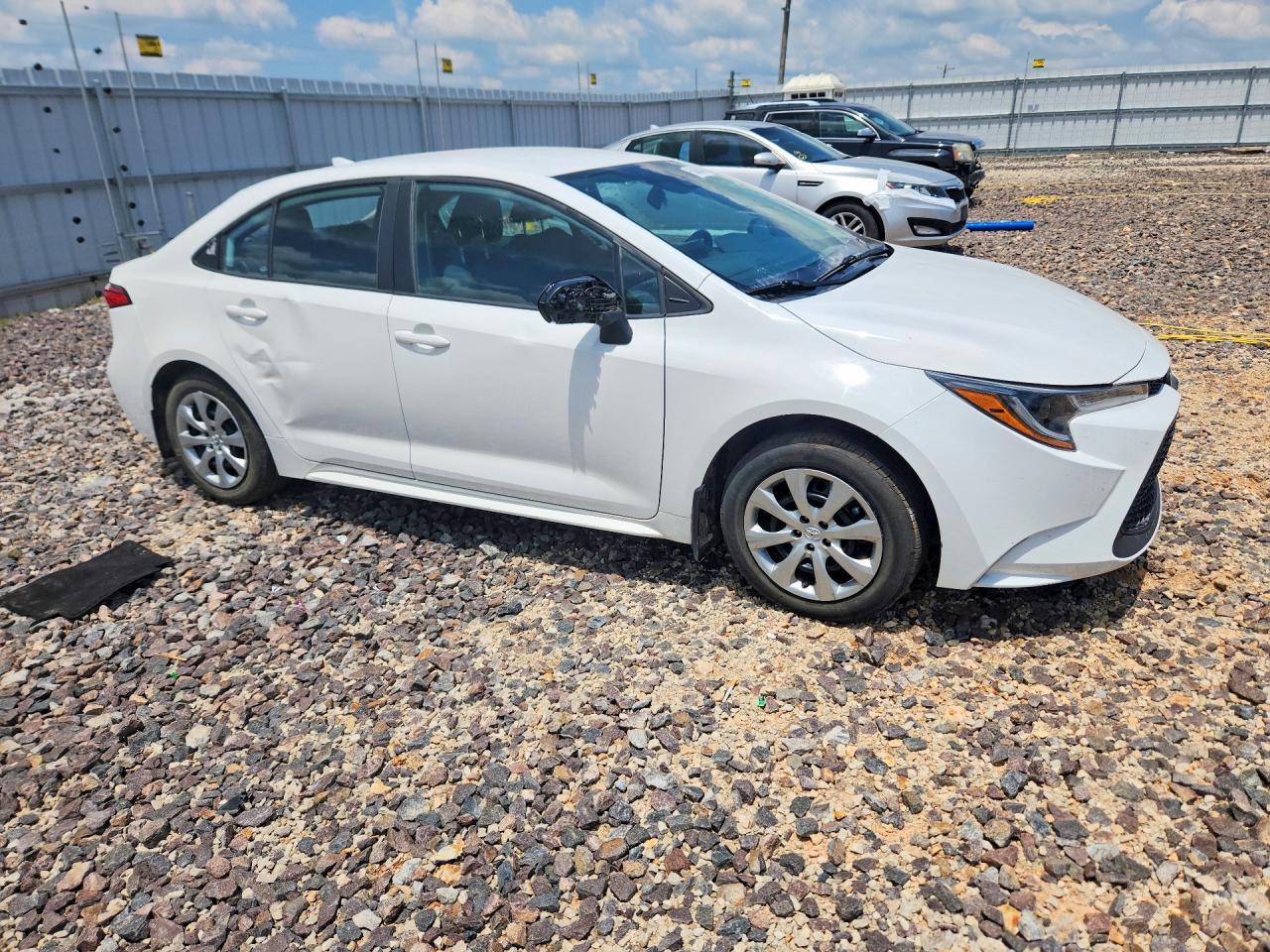 2022 Toyota Corolla Le - Фото 4
