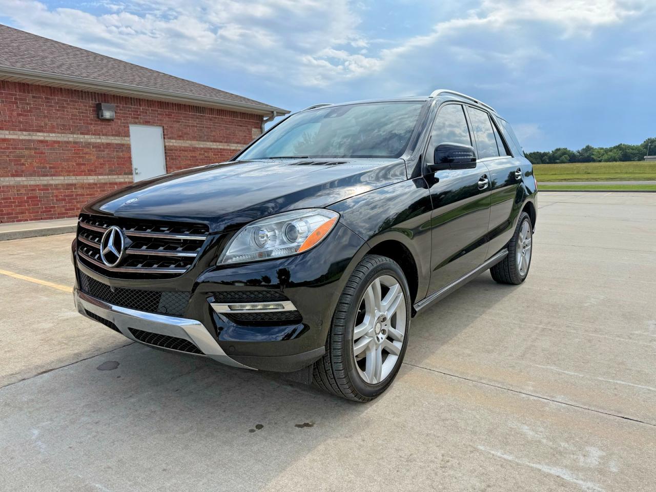 2015 Mercedes-Benz Ml 250 Bluetec - Image 2