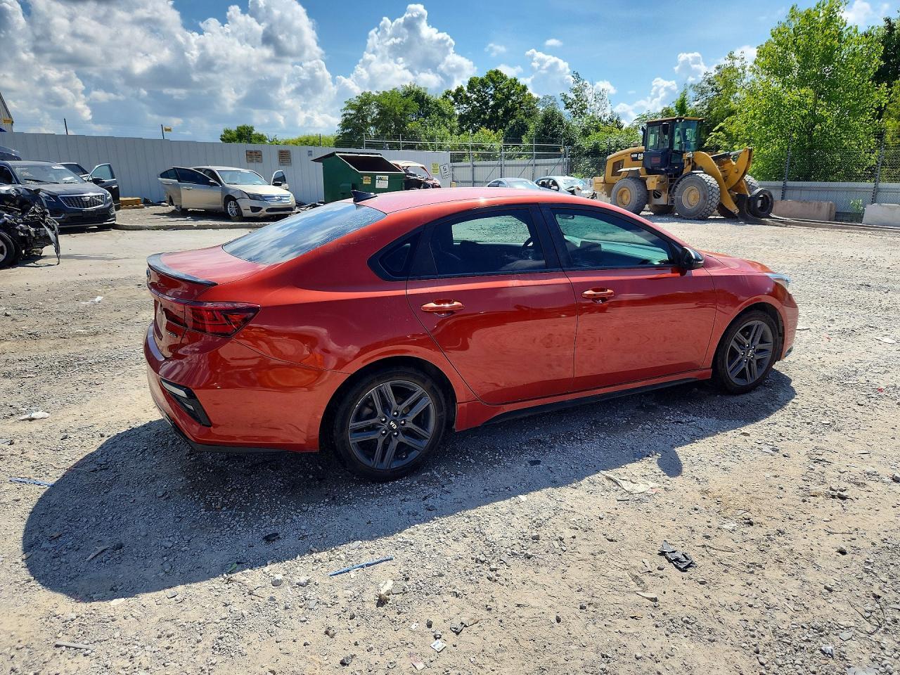 2021 Kia Forte Gt Line - Фото 3