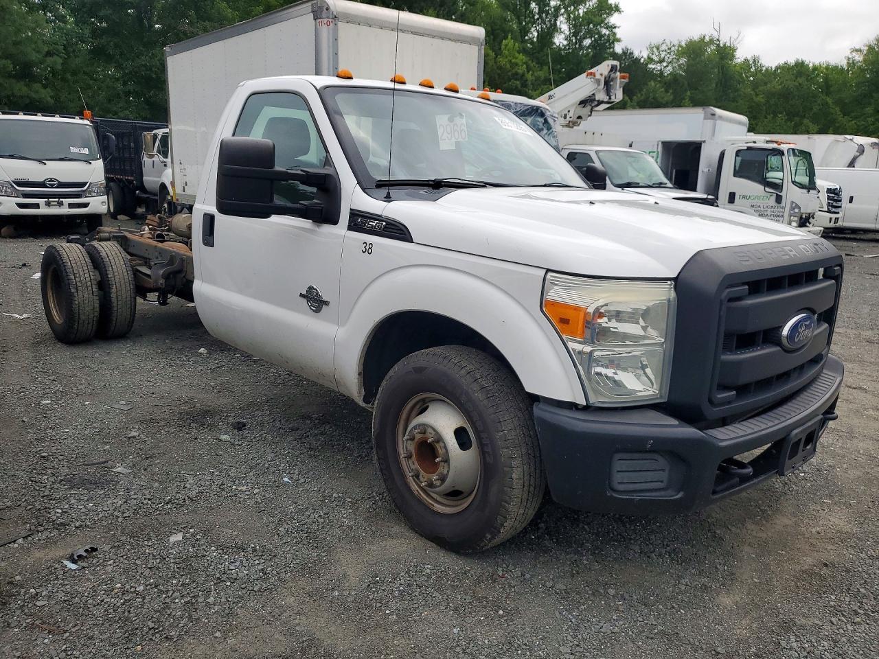 2016 Ford F350 Super Duty - Фото 4