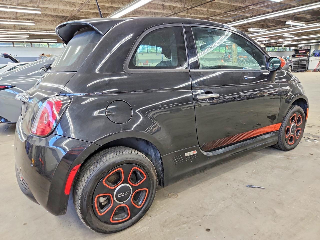 2013 Fiat 500 Electric - Фото 3