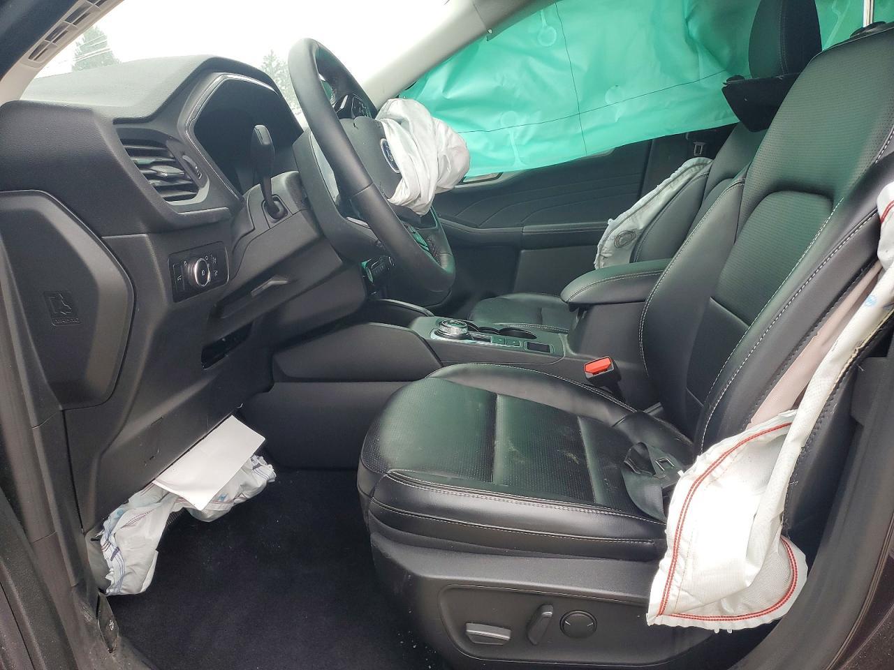 2023 Ford Escape Platinum - Image 7