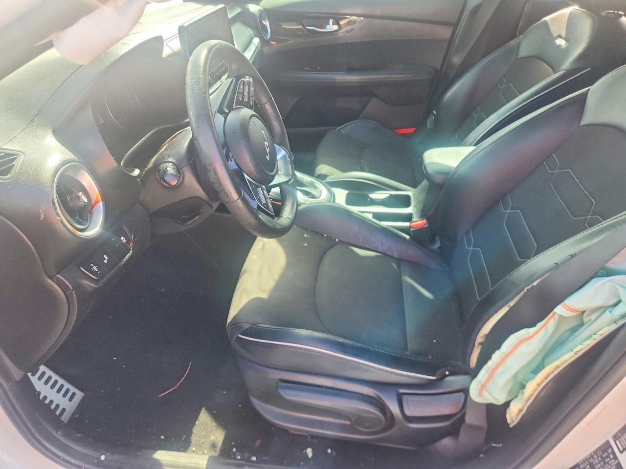 2023 Kia Forte Gt Line - Image 7