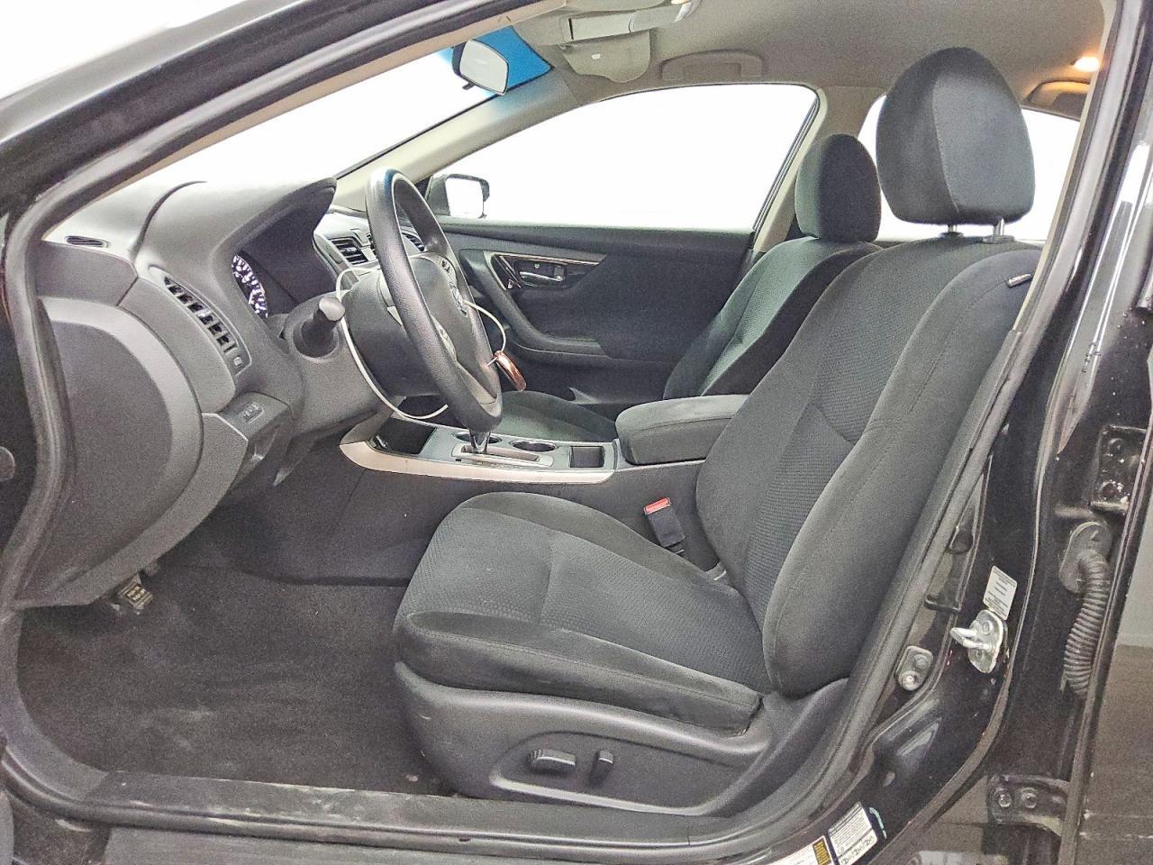 2015 Nissan Altima - Image 7