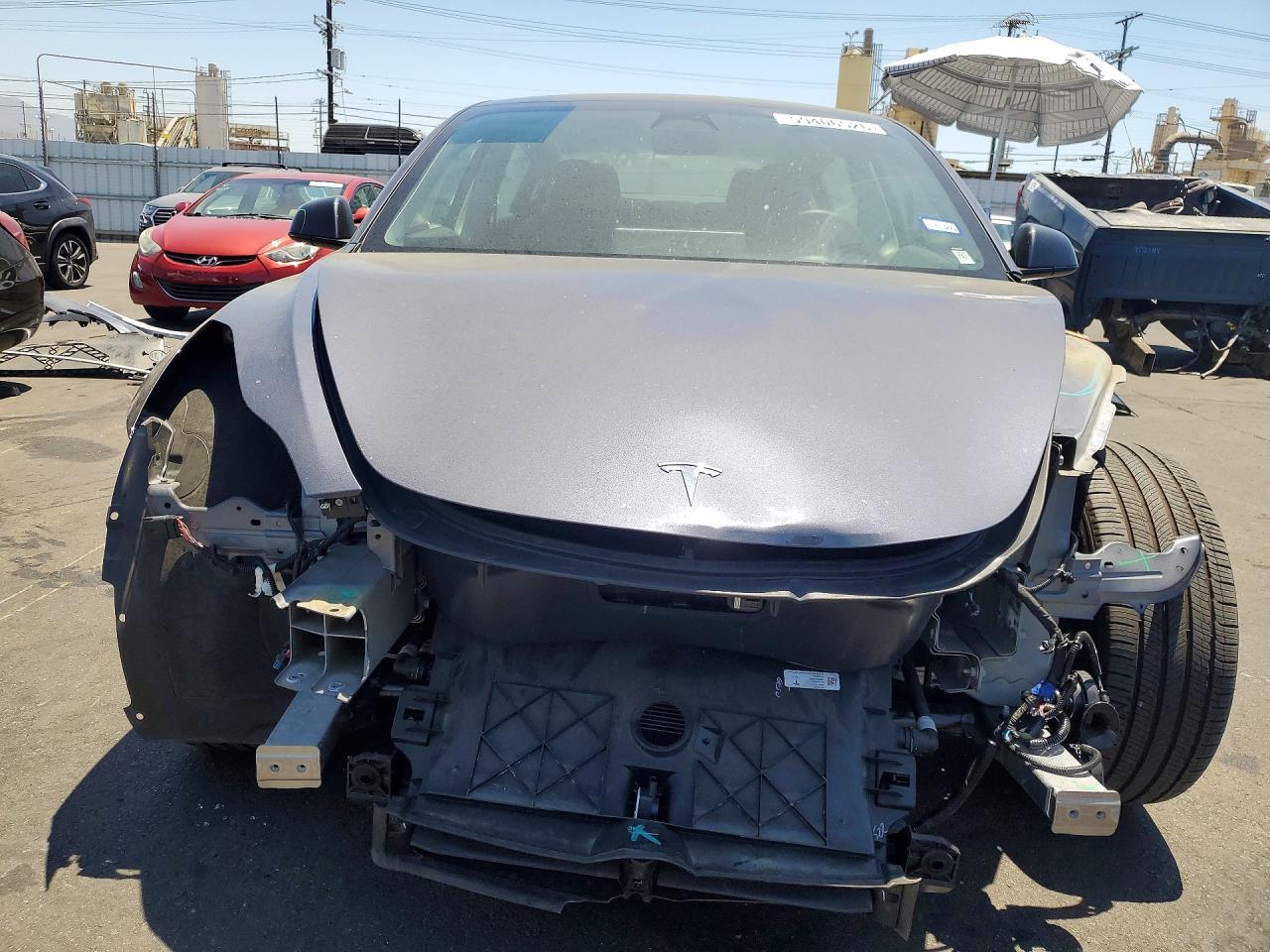 2023 Tesla Model 3 - Фото 5