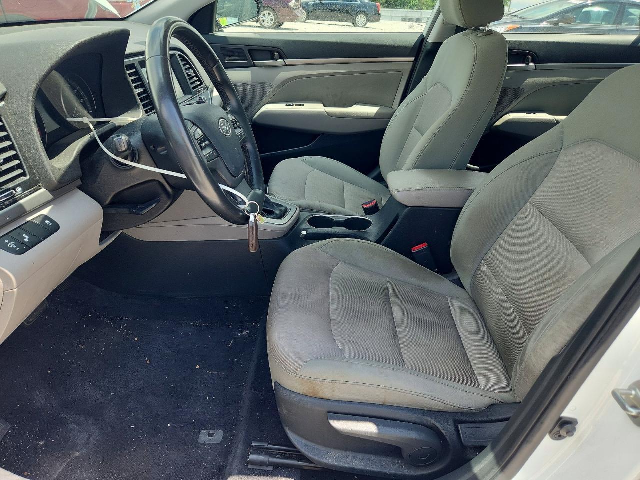 2017 Hyundai Elantra Se - Фото 7
